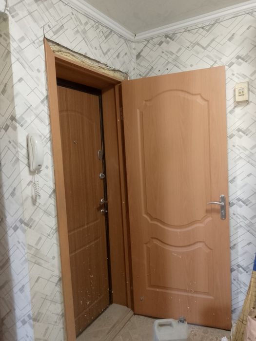 Продаю межкомнатные двери б/у