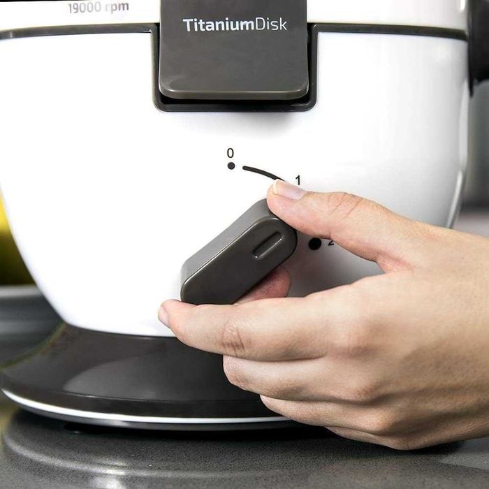 Сокоизстисквачка Cecotec StrongTitanium 19000 650W