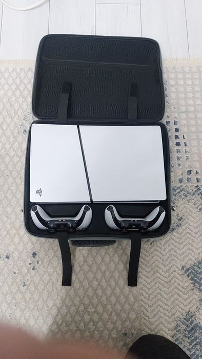 PS5 slim+фифа 27 + 2дж и ещё игры