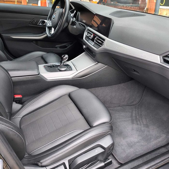 Vând BMW seria 3  X Drive 320  break automat an 2022