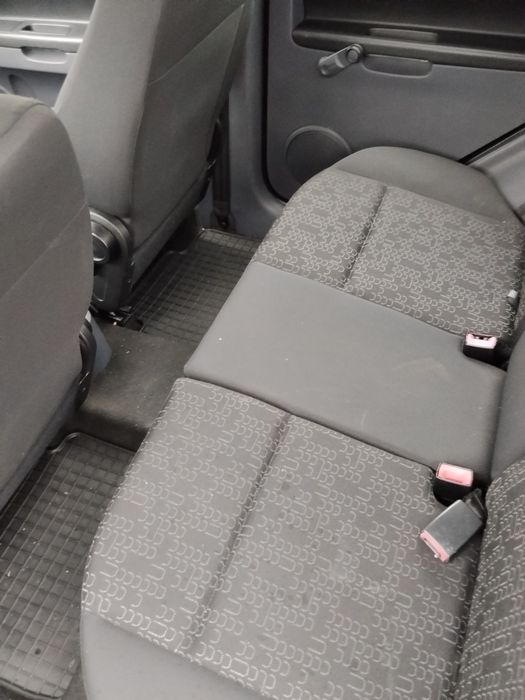 Mitsubishi colt 1.3 benzina  2009