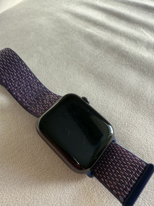 Apple Watch Series 6, 44mm