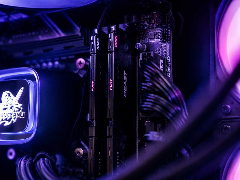 PC Gaming Intel i9-14900KF, RTX 5070 Ti 16GB GDDR7, 32GB DDR5, 2TB SSD, Iluminare RGB