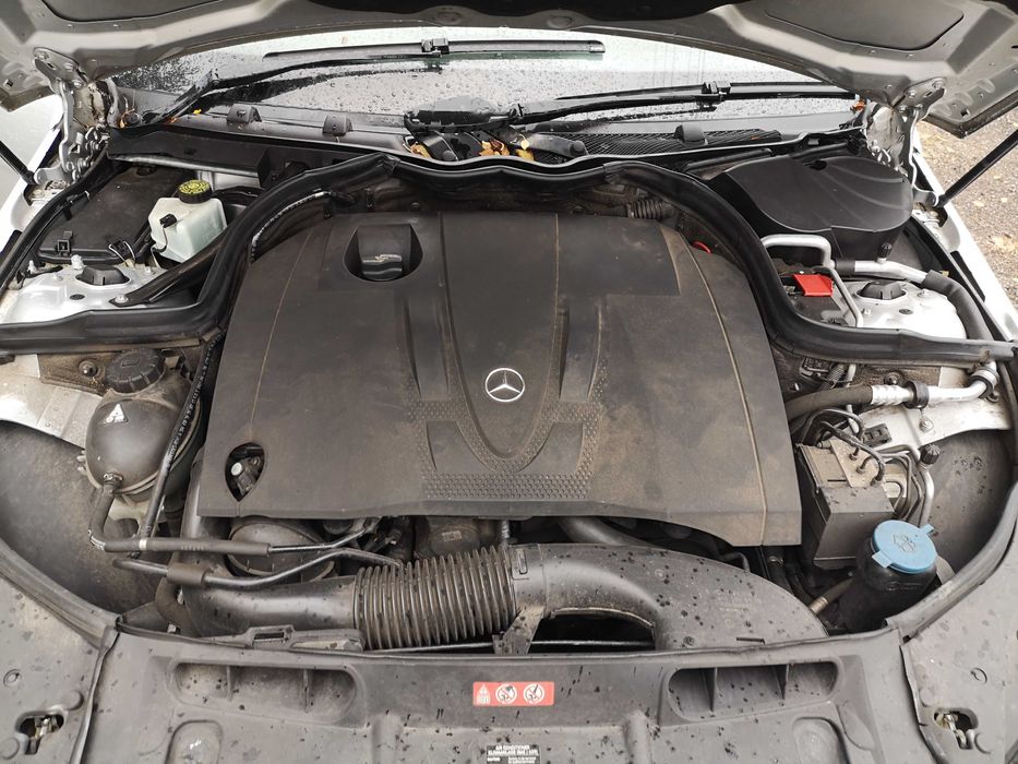 W204 НА ЧАСТИ Mercedes C Class В204 200 CDI 646 ръчка Classic