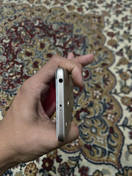 Redmi 4x sotiladi arzon narxda 230ming dastafka ham bor