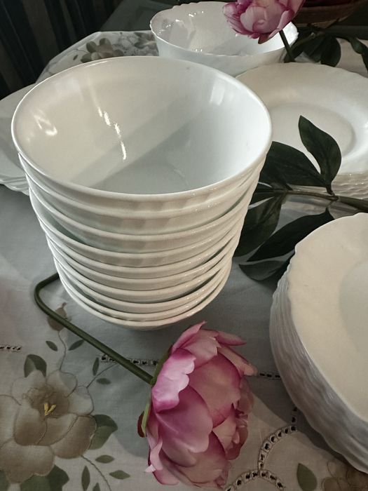 Сервиз за хранене бял