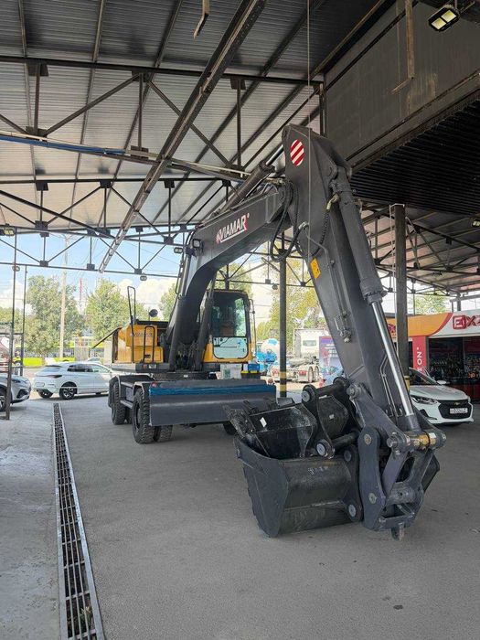 Колёсный экскаватор VIAMAR QNL220
