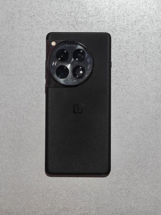 Oneplus 12 black