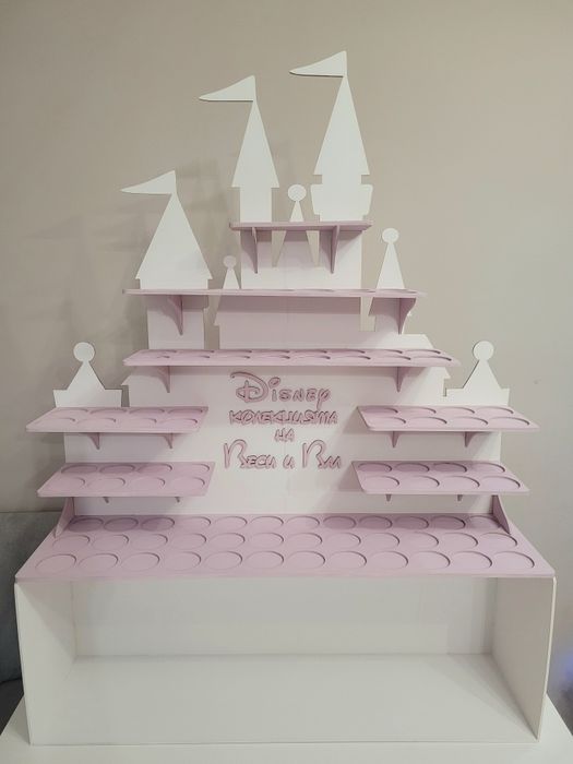 Етажерка Disney Замък за Магически Аудио Приказки – книги и фигурки.