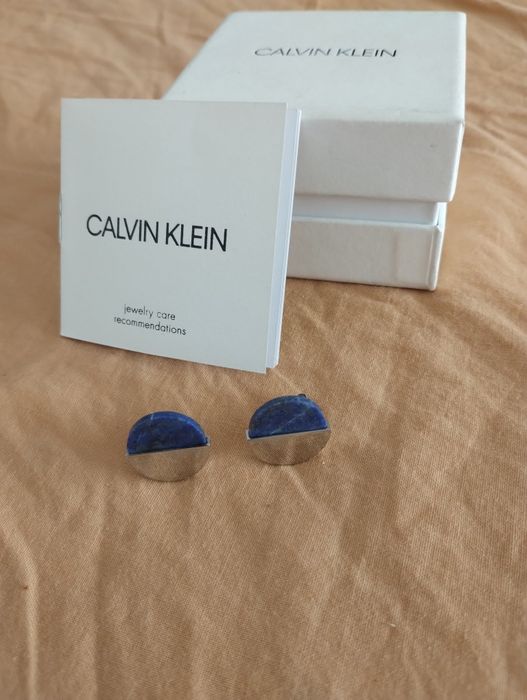 Оригинални обеци на Calvin Klein
