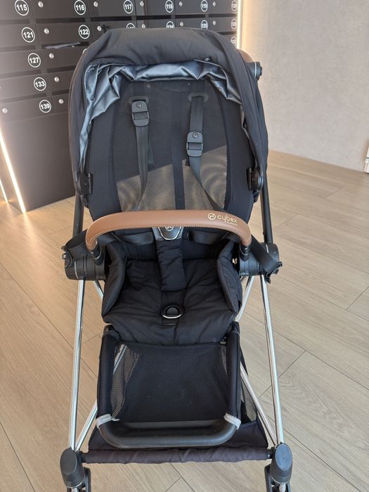 Cărucior Cybex Coya – Black | Ultra-compact | Stare foarte bună