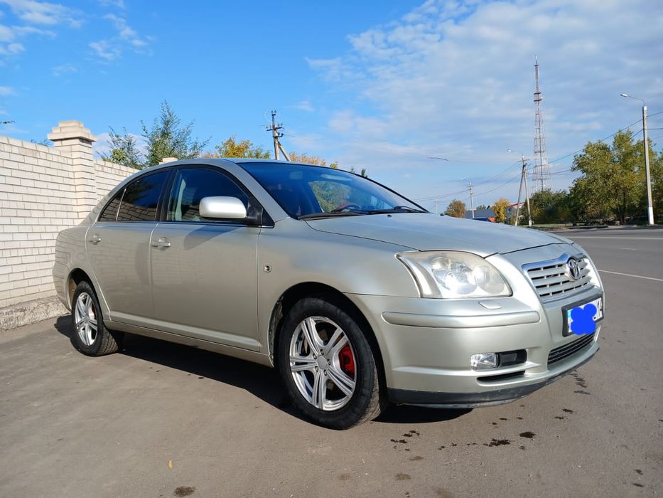 Продам тойота авенсис