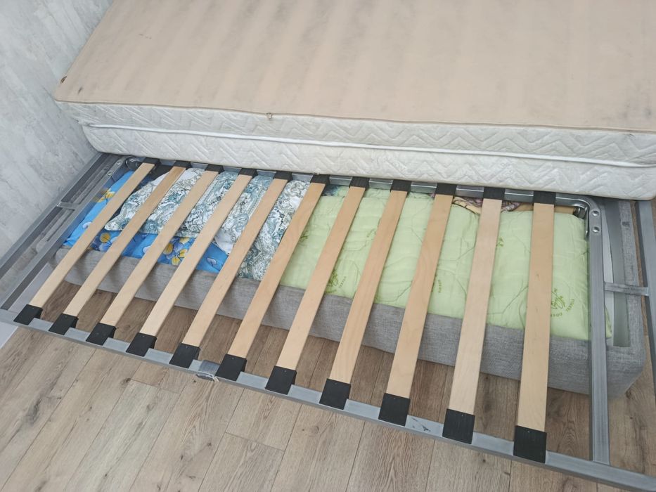 Продам диван раскладной