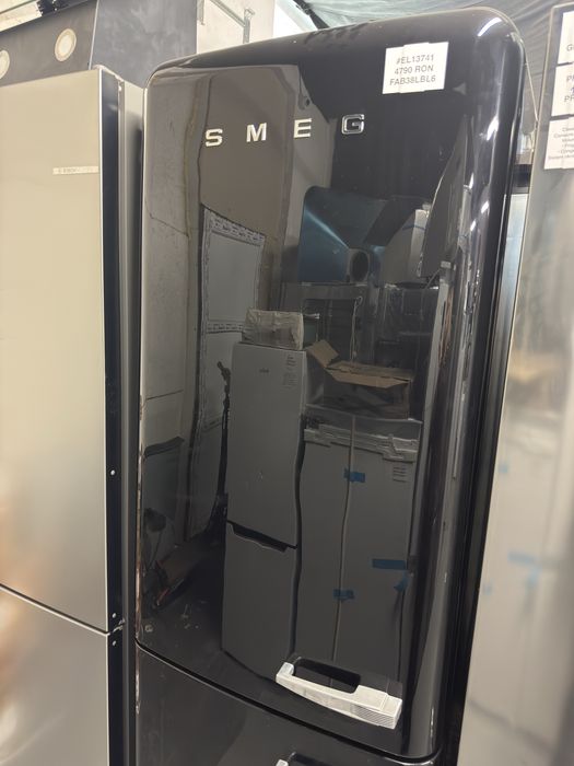 Combină frigorifică retro Smeg FAB38LBL6