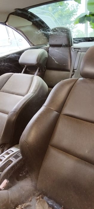 Peugeot 307cc  Dacia Pick-up