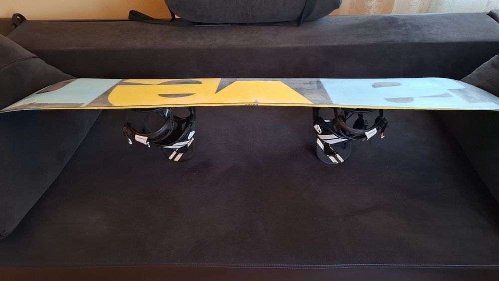 Vând Set complet Snowboard  Boți placă