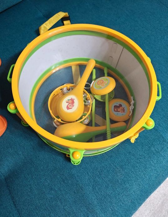 Masa activități muzicala și tobe