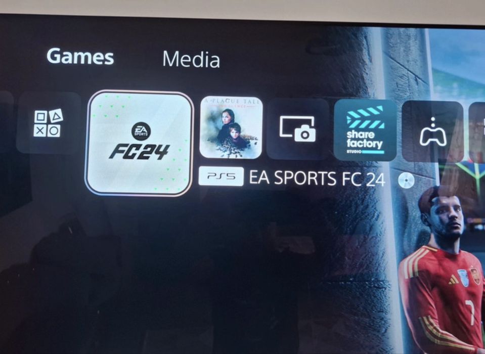 Playstation 5 Slim 1TB + Joc