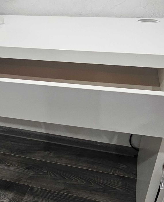 Продам письменный стол IKEA
