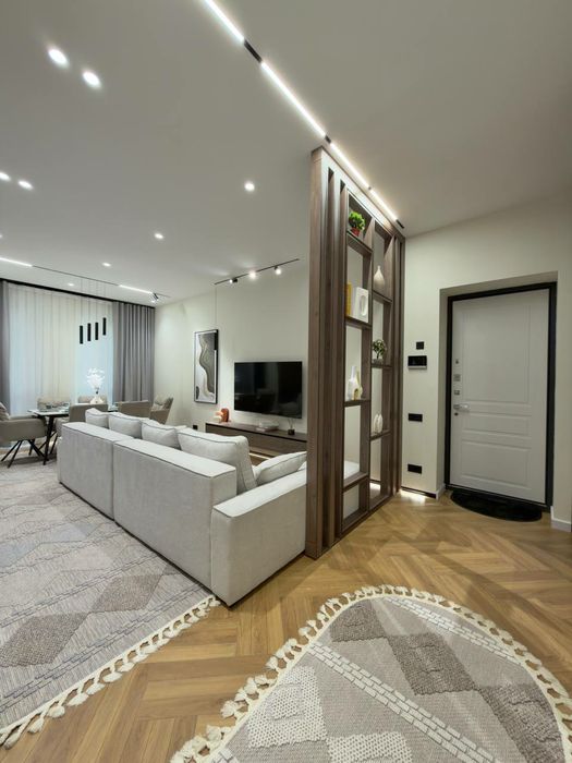 Продается ЖК Wiston 3/7/10 Упаковка