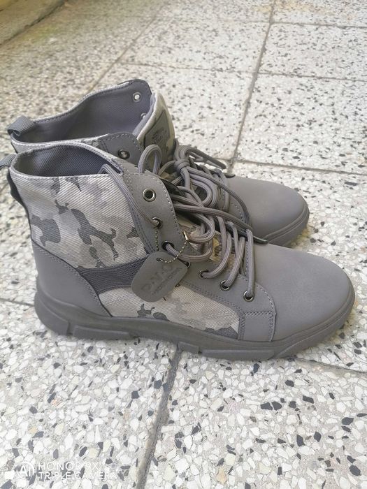 Нови мъжки кецове