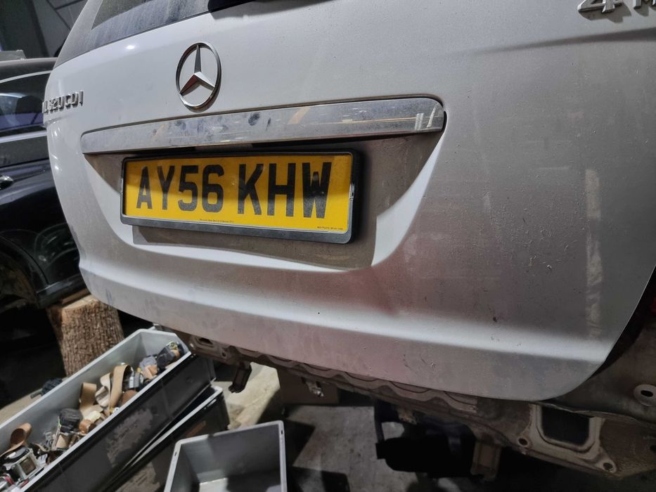 perna de aer spate Mercedes ML W164 stanga dreapta ML280 Ml320 ML350