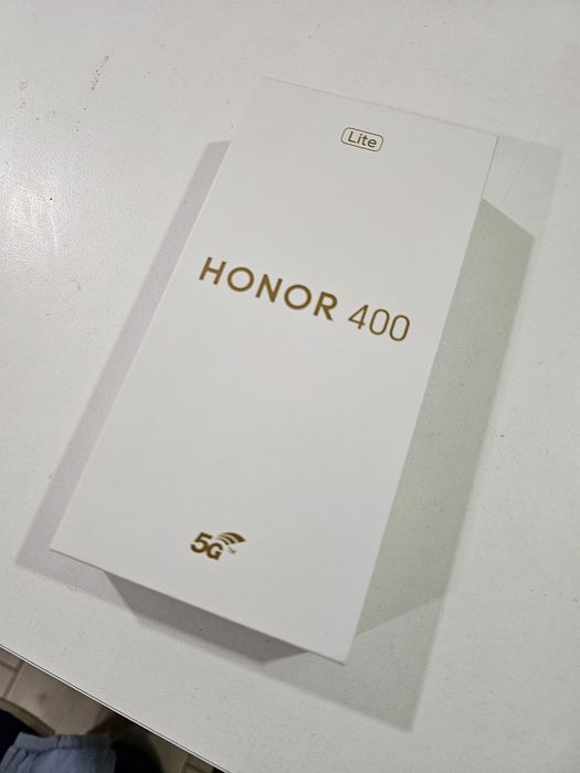 Vand telefon HONOR 400 Lite 256 gb nou Garantie