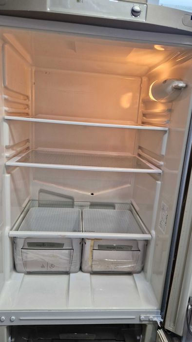 Продается холодильник