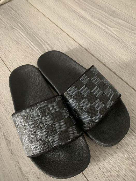 Шлепка Louis Vuitton