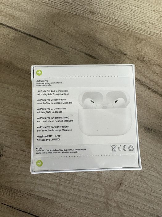 ЧИСТО НОВИ! Слушалки Airpods 2nd generation!