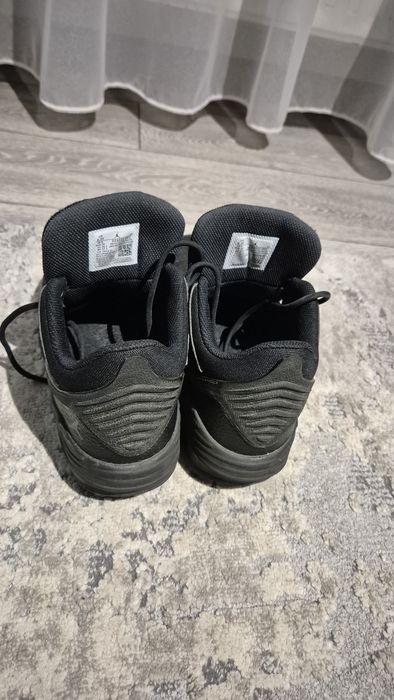 Adidași Nike originali