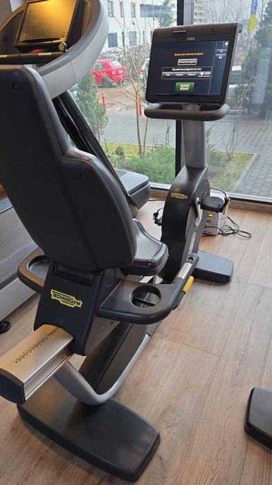 Vand echipamente cardio tehnogym banda de alergat