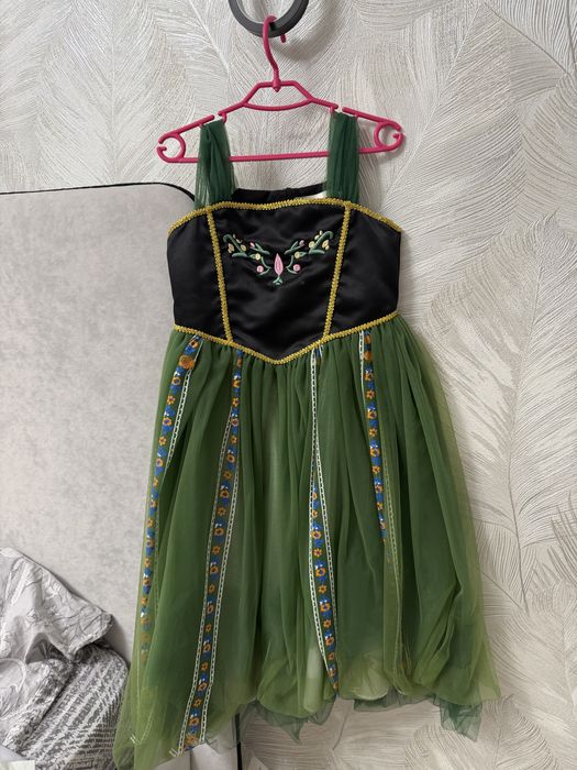 Продам на девочек