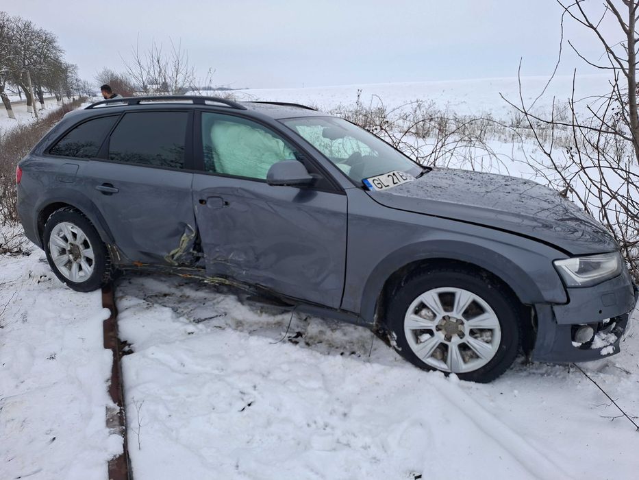 Audi A4 Allroad Quattro 12 08 2014 avariat