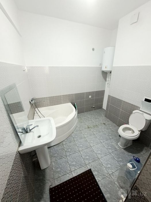 Eco shaxardan kv sotiladi hamma sharoiti bor holati zor 1-dom 1-podez
