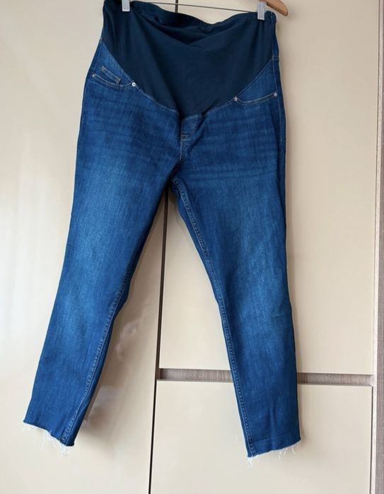 Blugi pentru gravide