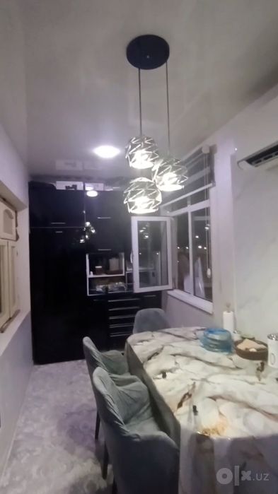 Срочно продаётся 3х комнатная, переделанная в 4 квартира. Сергели 4.