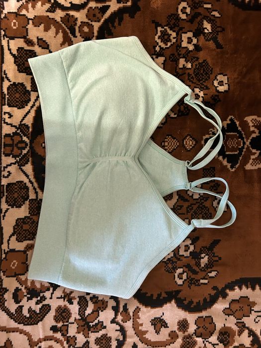 Продам фитнес костюм