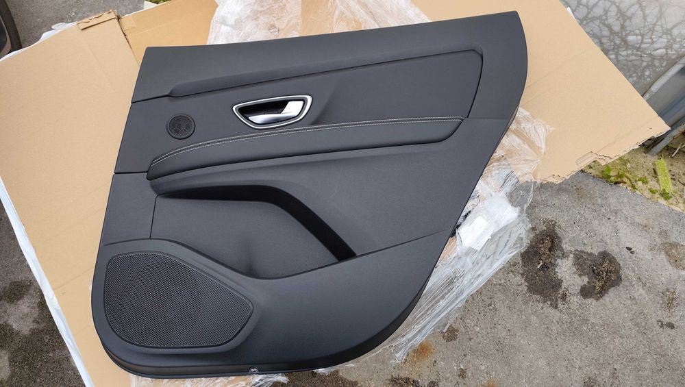 Тапет за задна дясна врата renault scenic / grand scenic IV