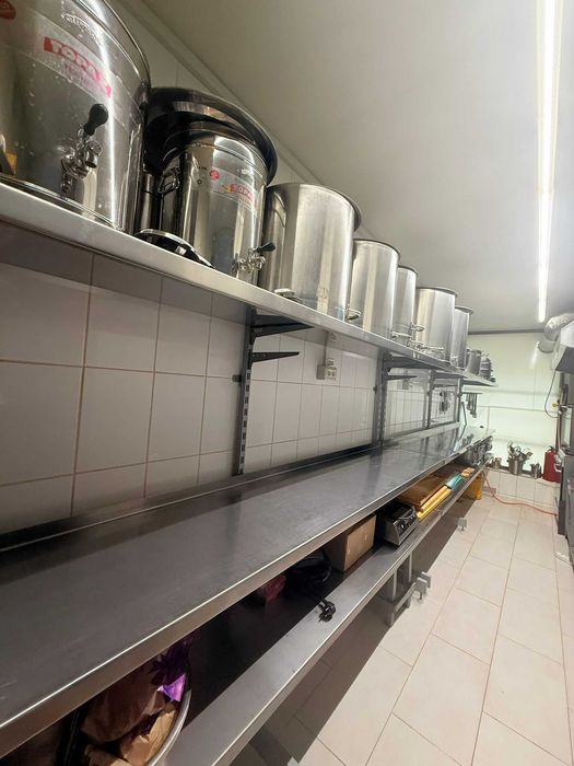 spatiu autorizat CATERING + CARMANGERIE de închiriat