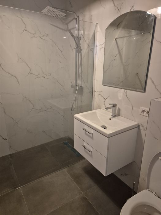 Apartament cu doua camere de inchiriat