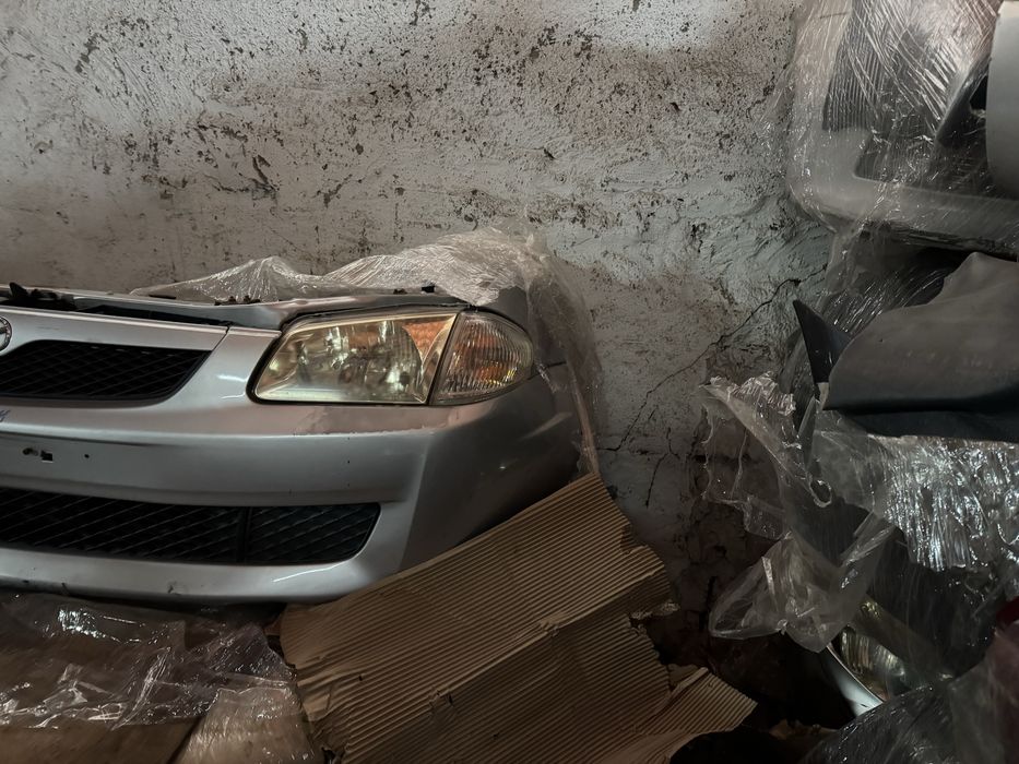 Носкат, перед, морда на Mazda 323