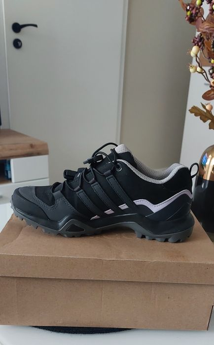 Нови, оригинални маратонки на Adidas TERREX