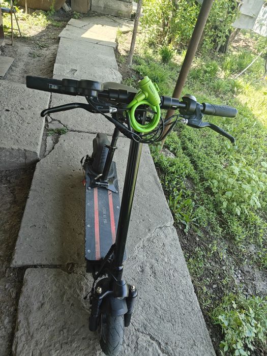 Продаю Электро самокат