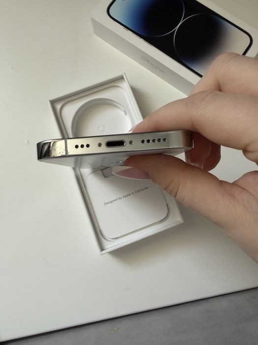 IPhone 14 pro Silver 256 гб.