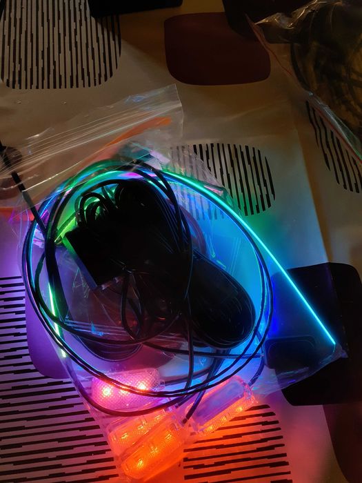 lumini ambientale auto symphony(culori curcubeu sau culori normale)