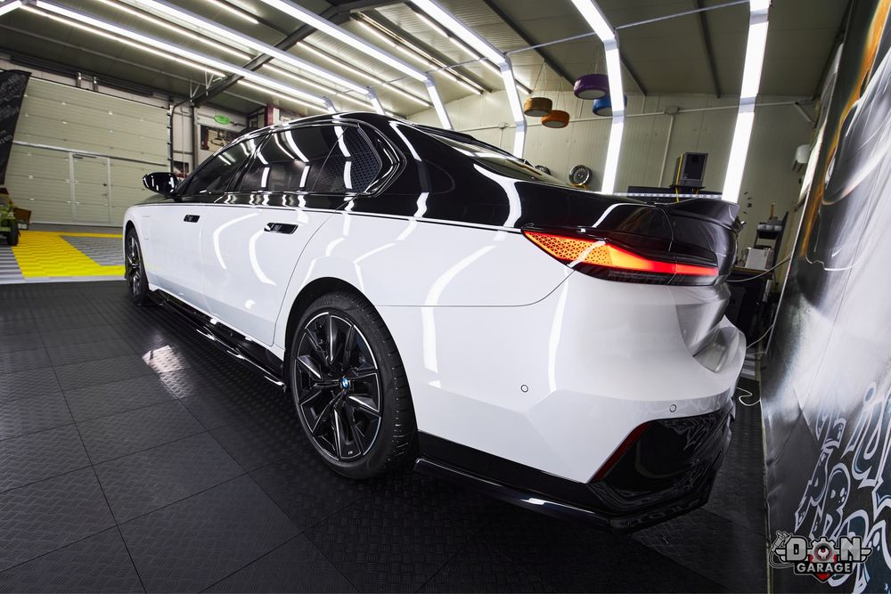 BMW seria 7 750 e g70