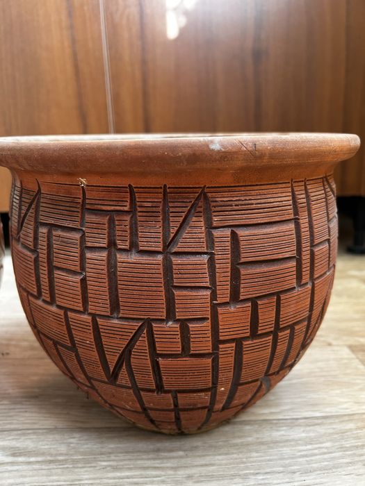 Продаю цветочные горшки