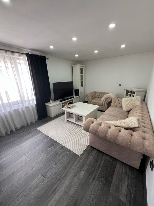 Vand apartament 2 camere decomandat