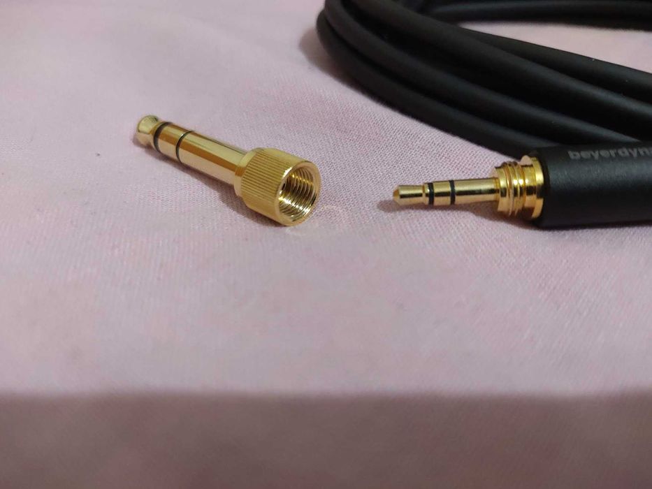 Слушалки beyerdynamic DT 1990 Pro